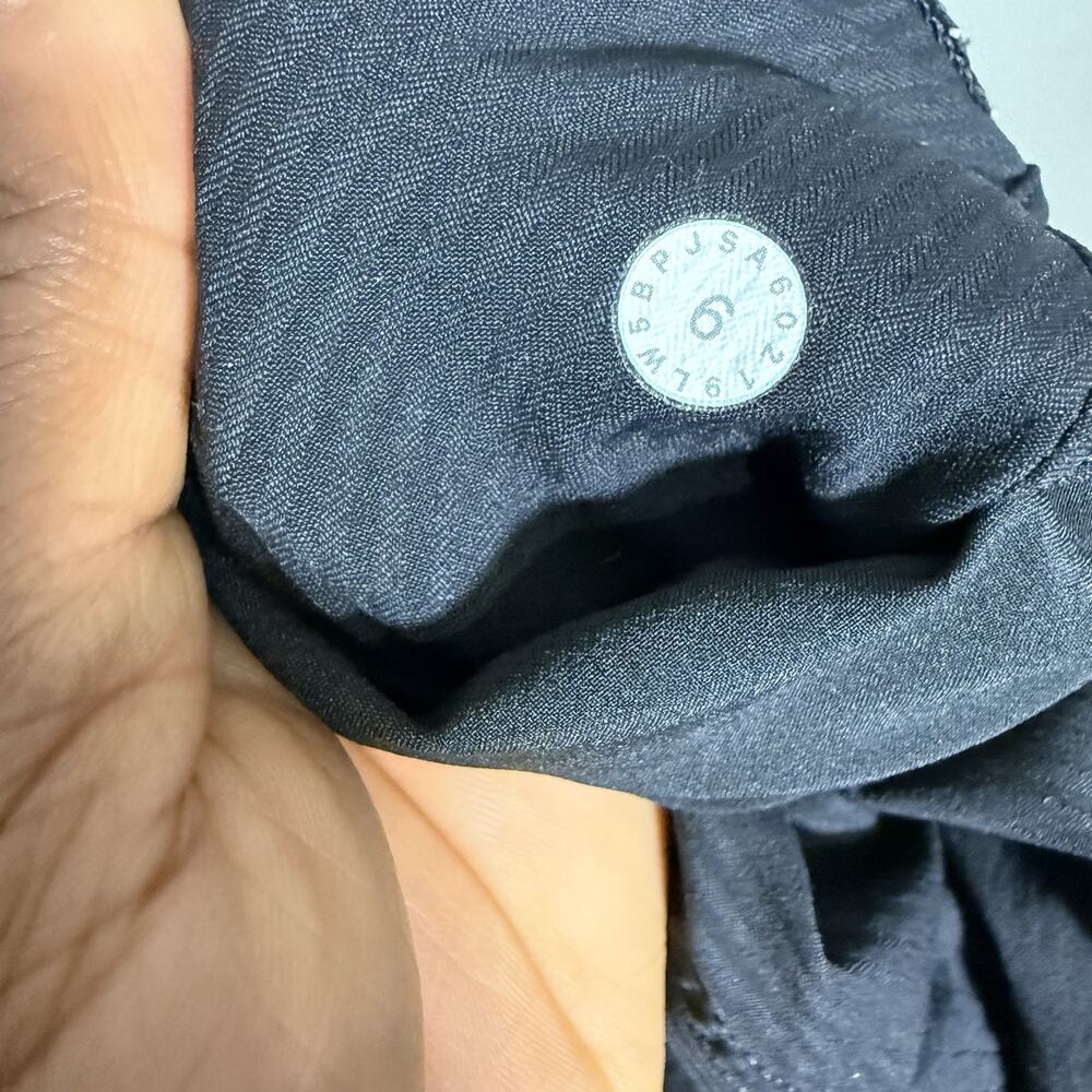 Lululemon Dance Studio Jogger Size 6 Athleisure Black Pants Pockets - Picture 5 of 5